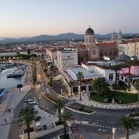 T3 Design, Terrasse Plein Sud & Clim, Proche Plages Fréjus